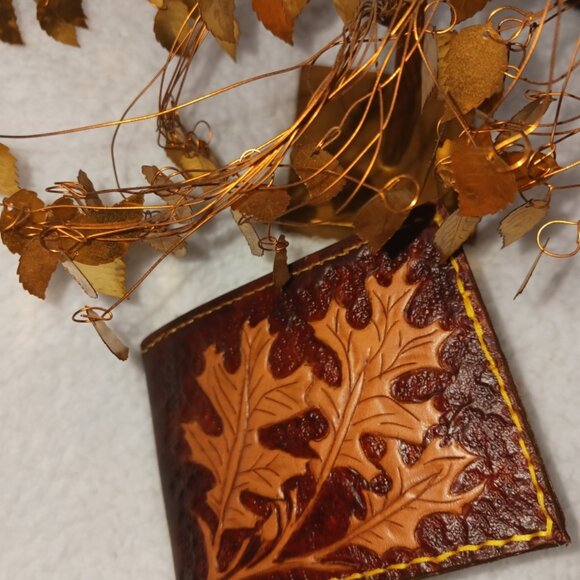 Hand carved 3-D wallet - Picture 1 of 8